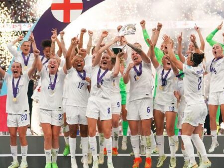 England creates history by winning the first important women’s trophy in history
