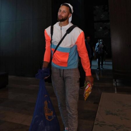 The Warriors Arrived in Japan for Two-Game Battle Against the Wizards