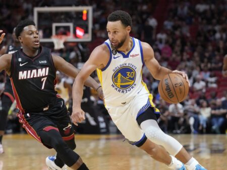 Curry’s Triple-Double Not Enough to Beat the Heat and Prevent a Three-Game Losing Streak