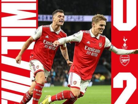 Arsenal Defeated Tottenham 2-0 and Grabbed the Lead in Standings from Manchester City